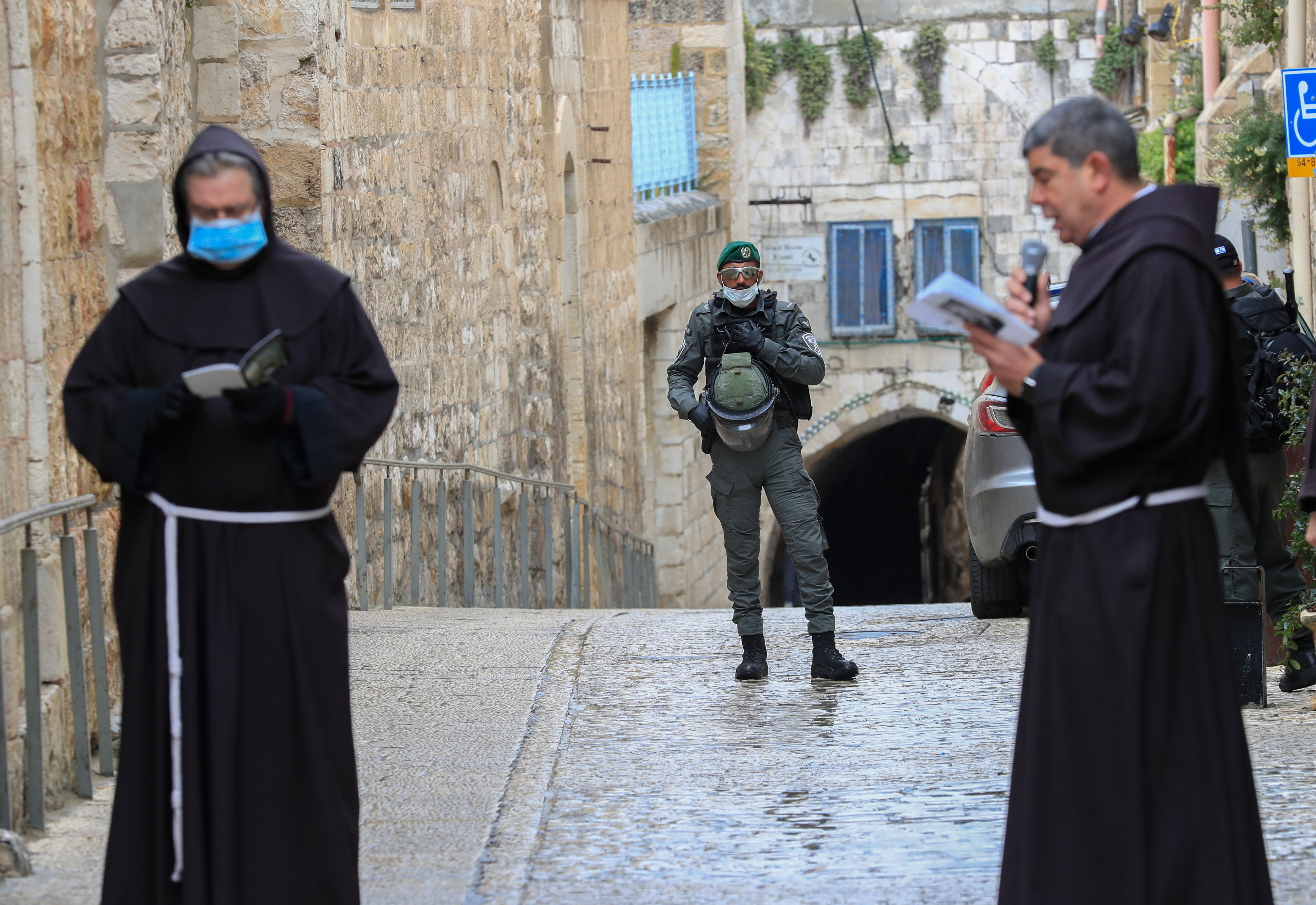 Israel Palestinian Health Virus Christians Easter