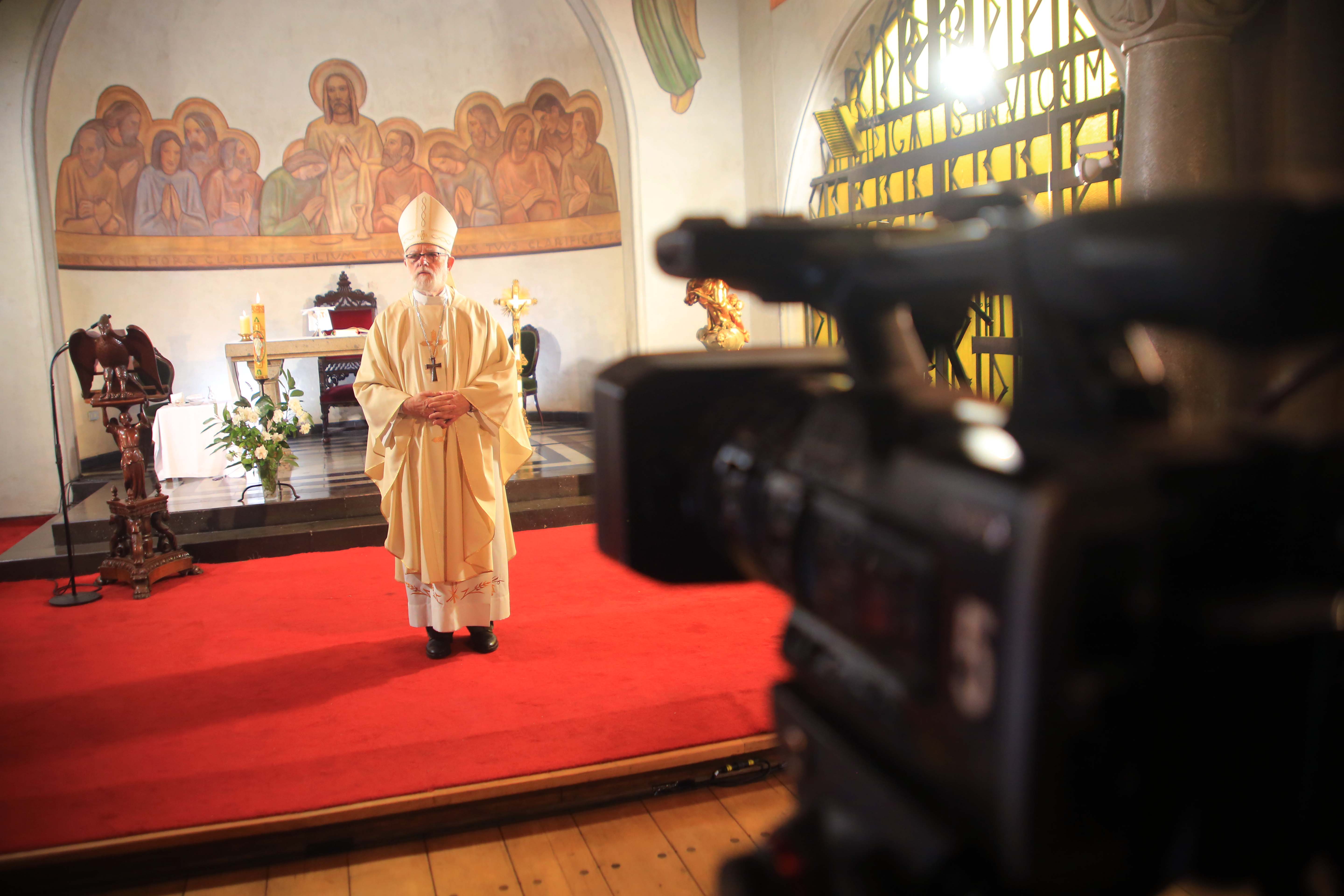 Misa De Resurrección Online Del Arzobispo De Santiago