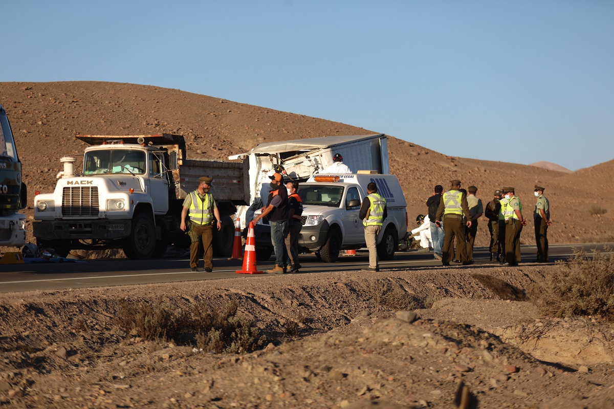 CopiapÓ: Tres Trabajadores Murieron En Un Choque De Dos Camiones