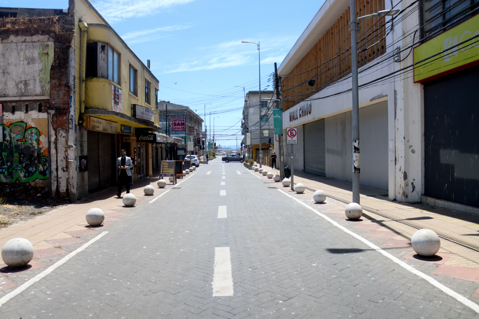 Talcahuano: Comercio Abierto Tras Primer Dia De Cuarentena Total.