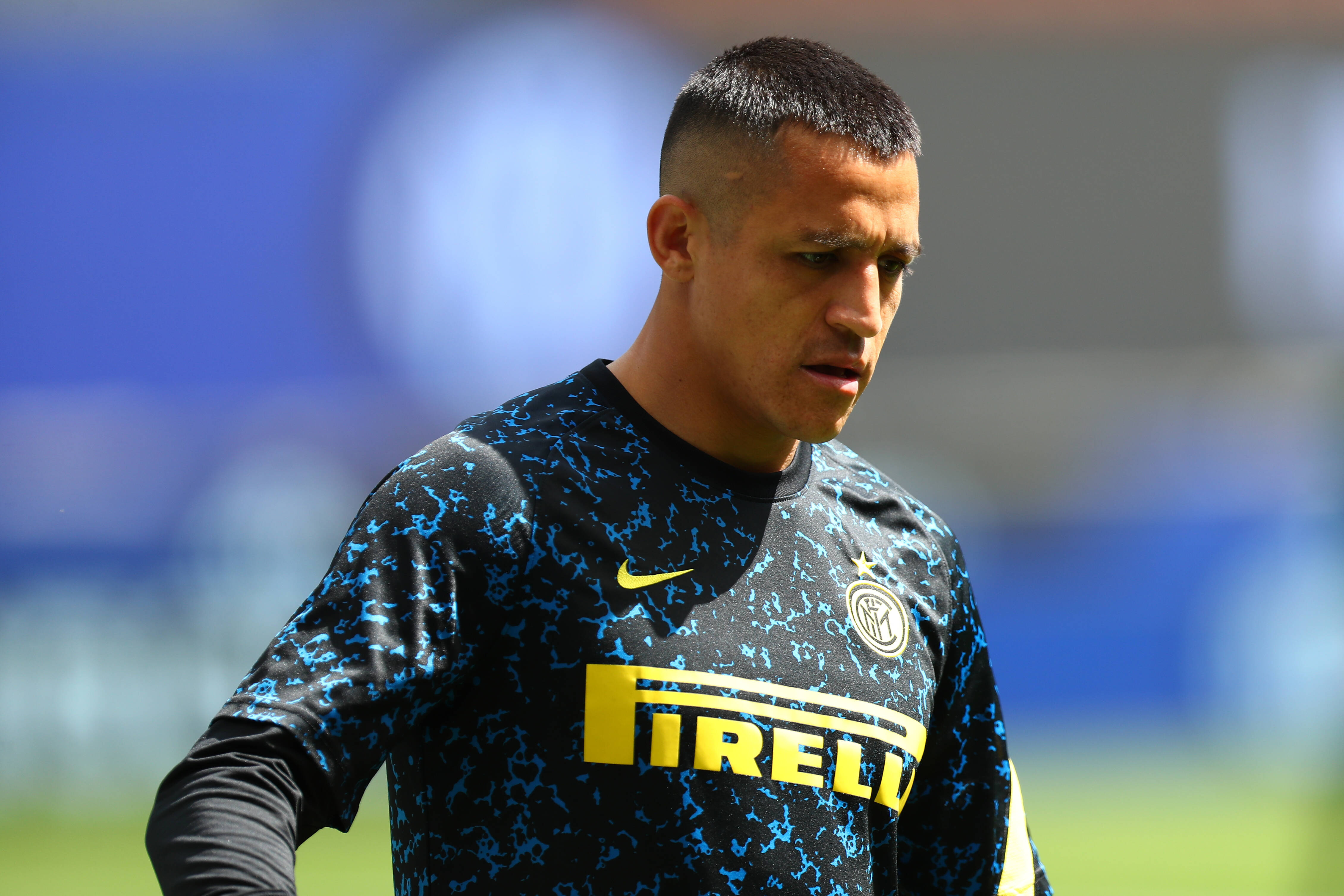 Alexis Sanchez Of Fc Internazionale Looks On Before The Serie A Match Between Fc Internazionale And Hellas Verona Fc At