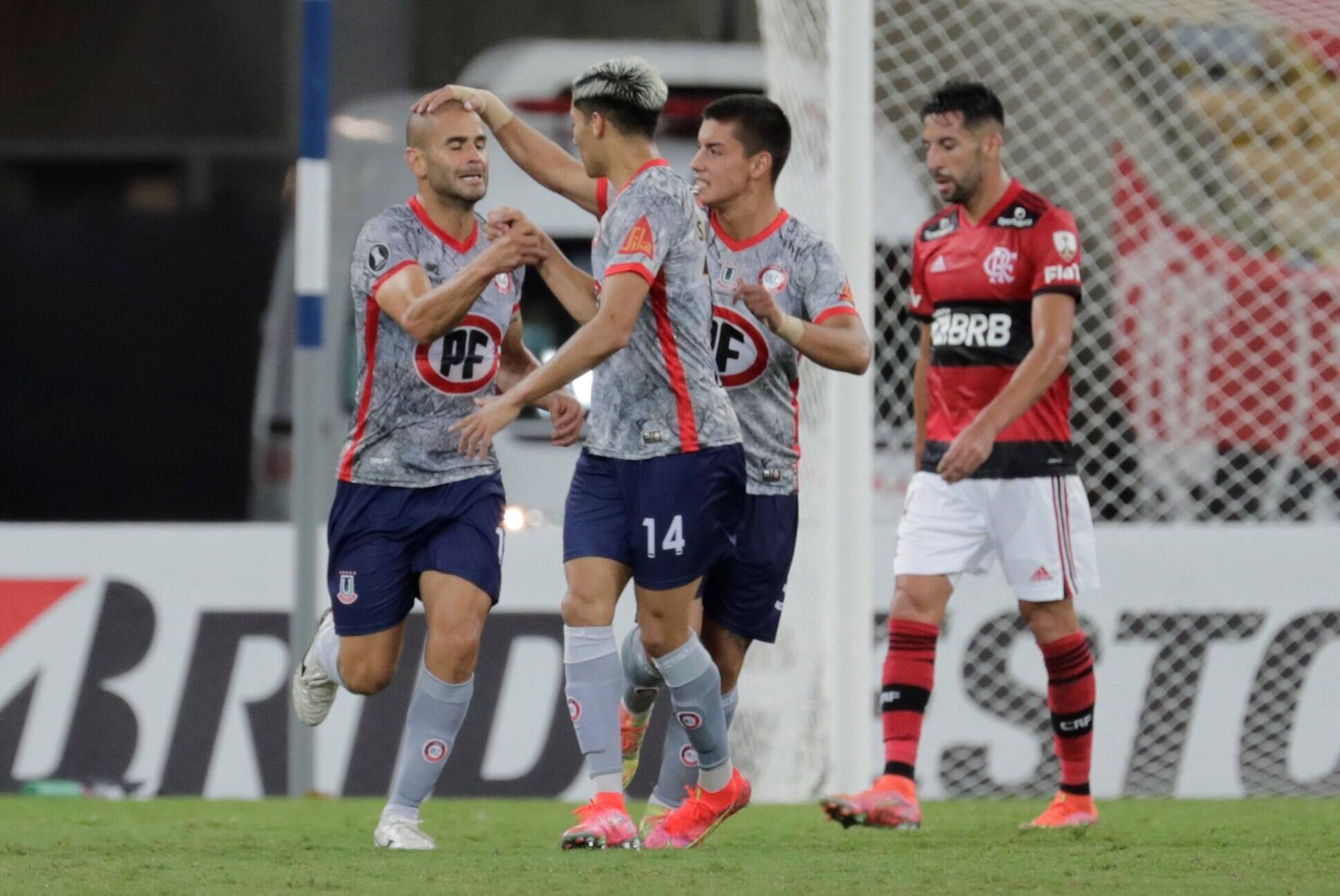 Rio De Janeiro (brazil), 27/04/2021. Union La Calera S Jorge Sebastian Saez (l) Celebrates After Scoring A Goal Against