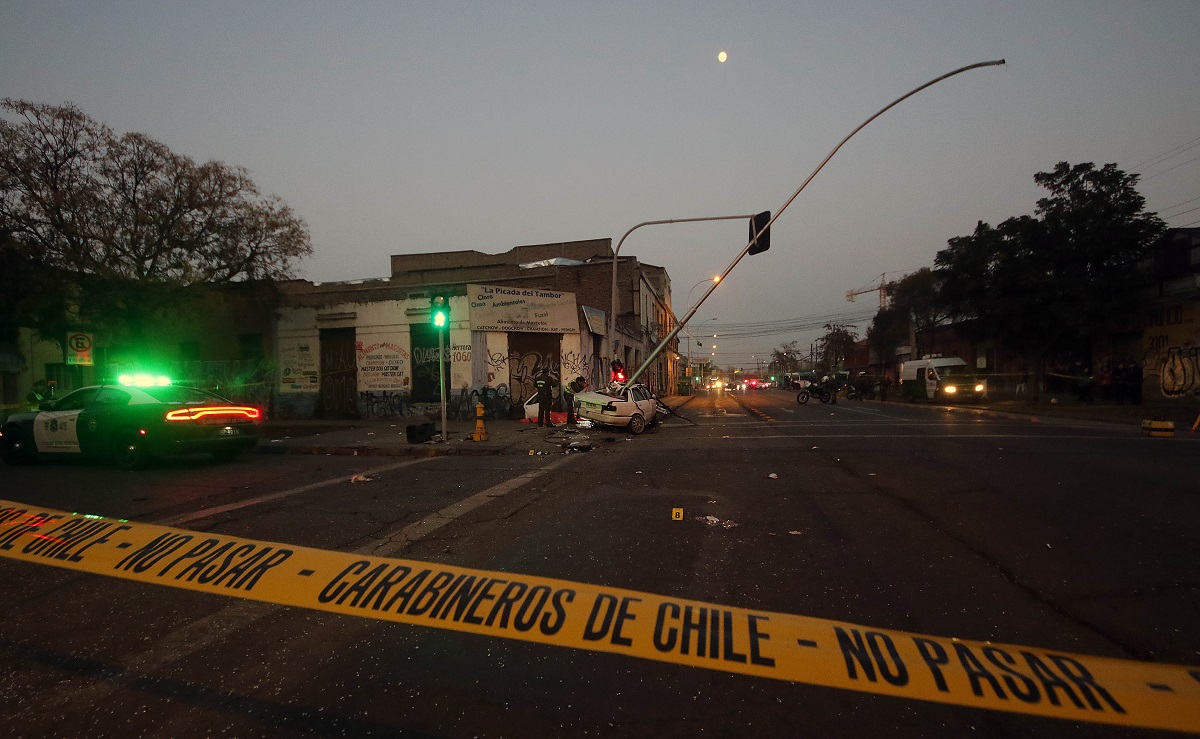 Un Muerto Y Dos Heridos Graves Tras Violenta Colision En El Centro De Santiago