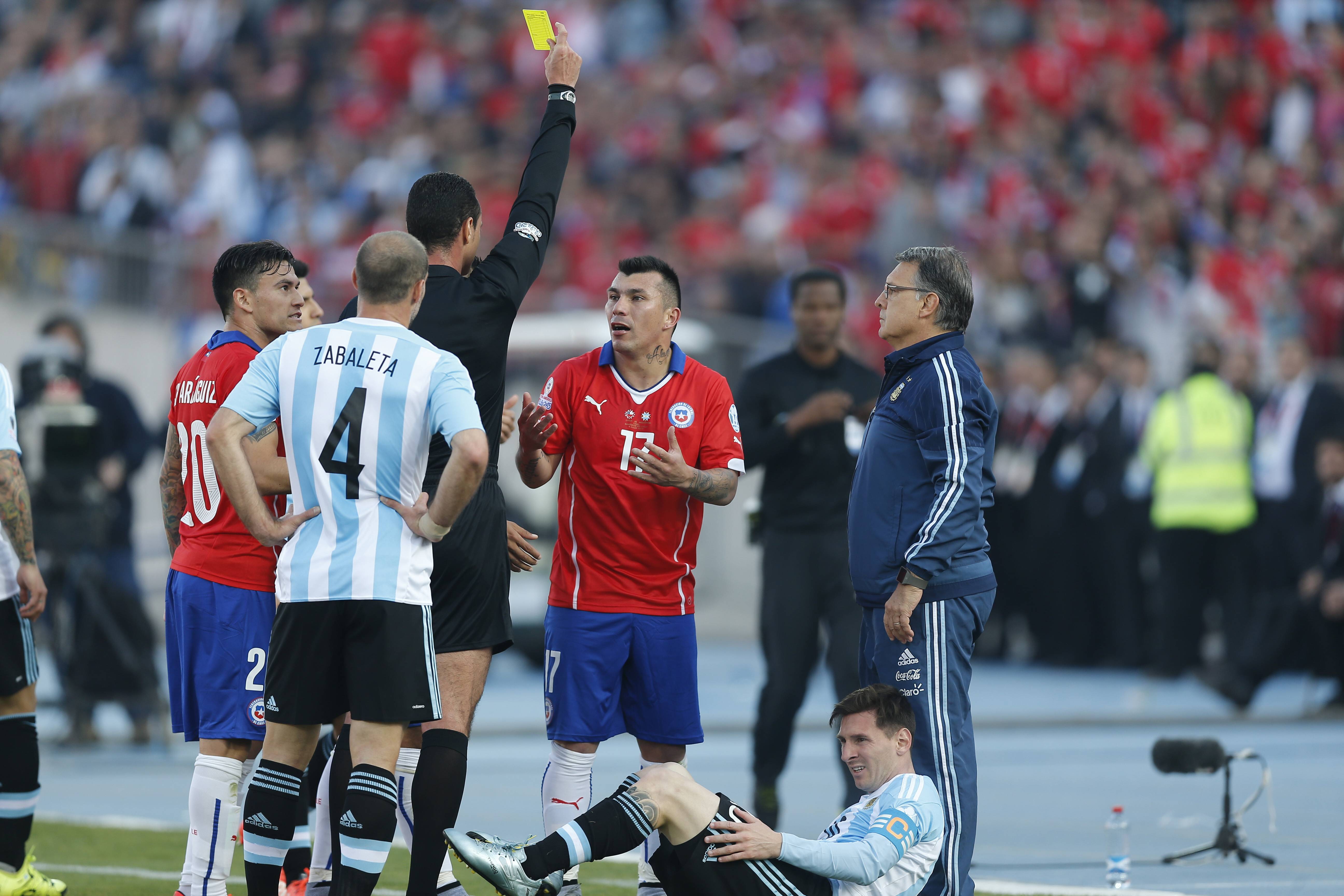 Football Chile V Argentina Copa America 2015 Referee Wilmar Roldan Shows A Yellow Card To Chile