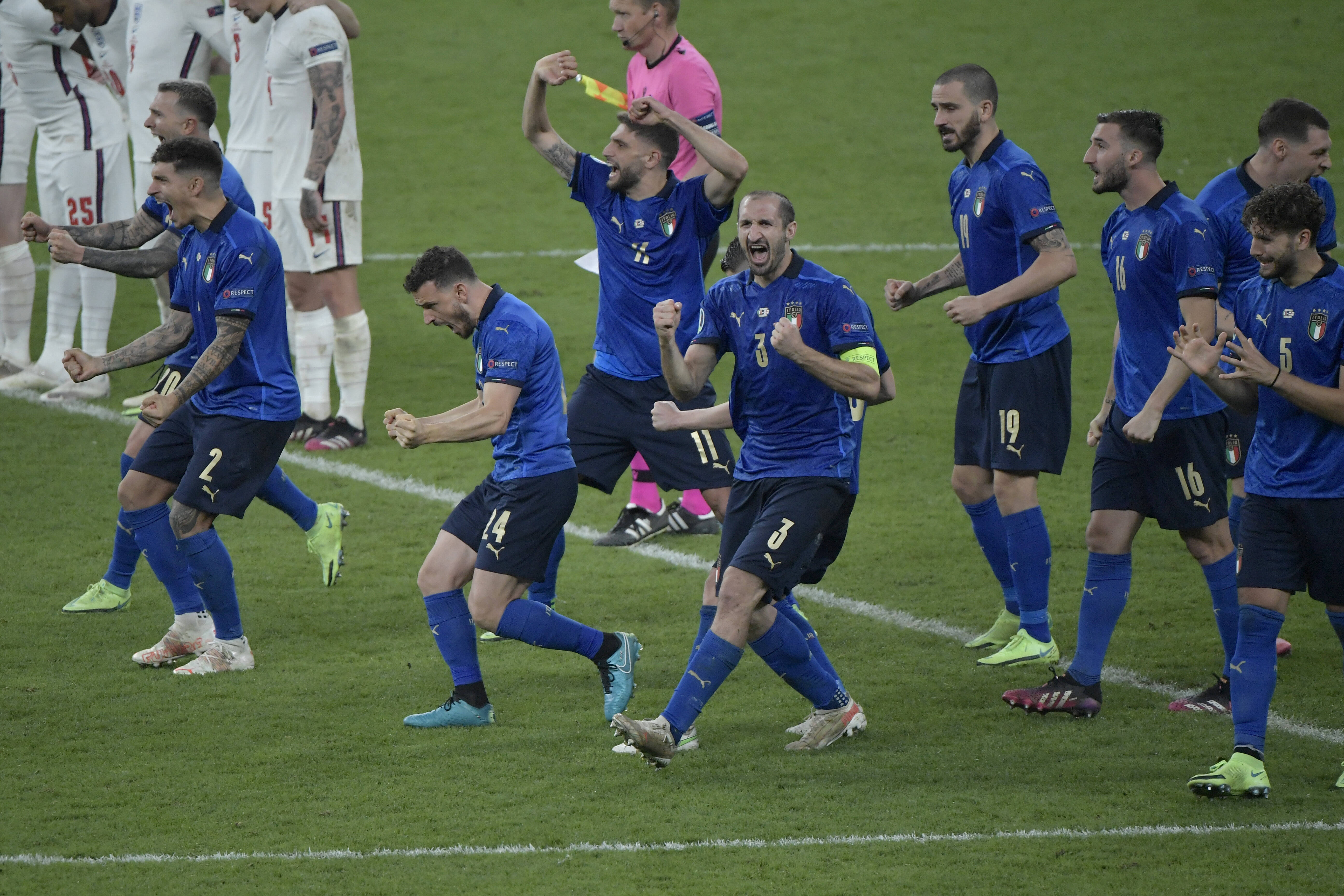 Italian Players Celebrate For Penalty Shootouts During The Uefa Euro, Em, Europameisterschaft,fussball 2020 Final Footba