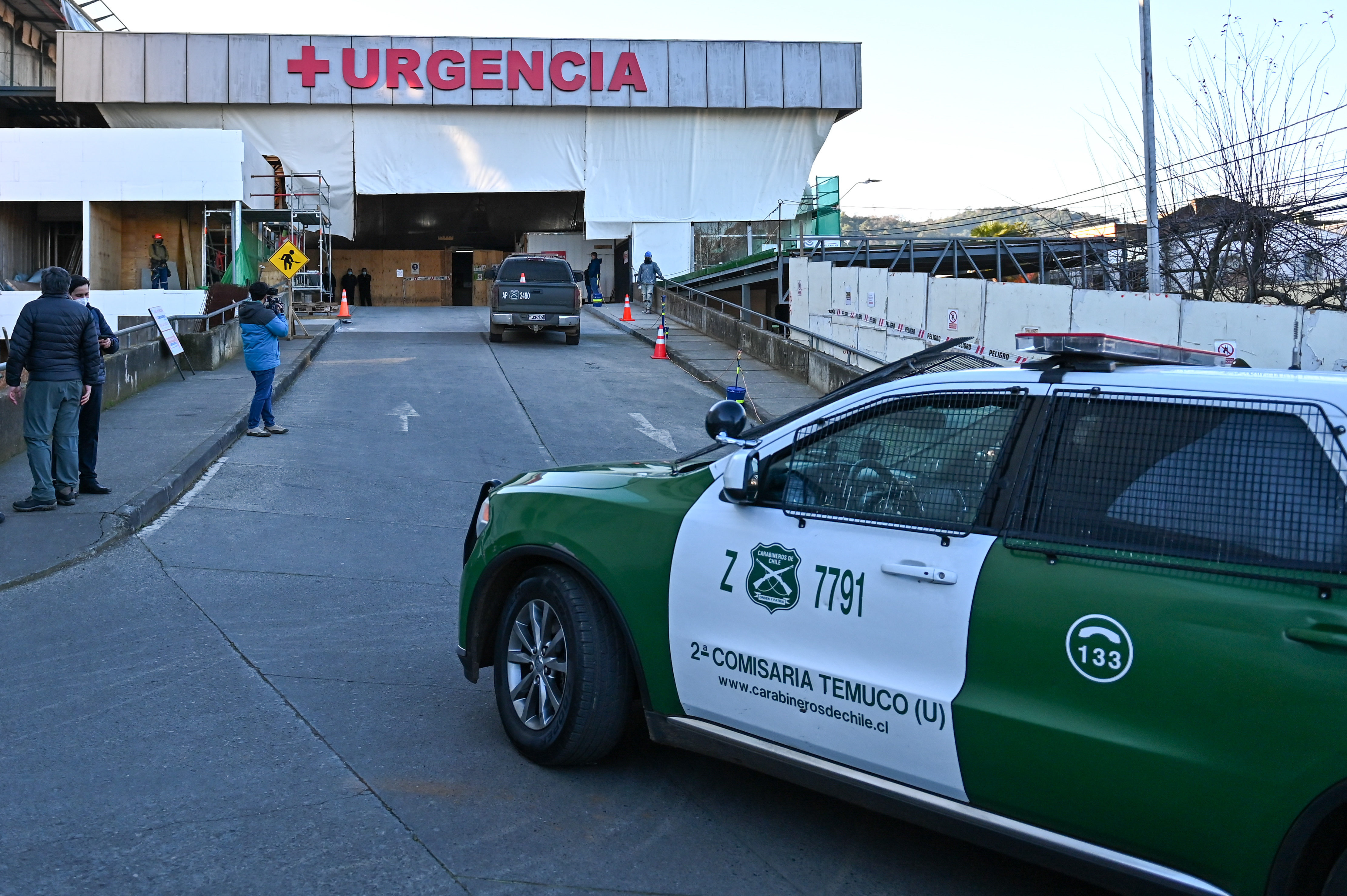 Temuco: Carabineros Resguarda Hospital Hernán Henríquez