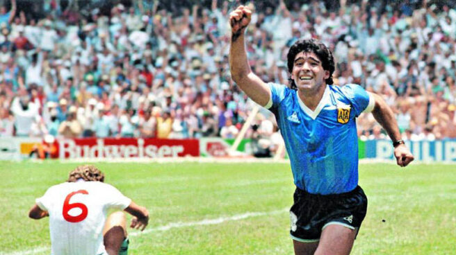 Maradona Celebra Uno De Sus Goles Ante Inglaterra En El Mundial De 1986 656x368
