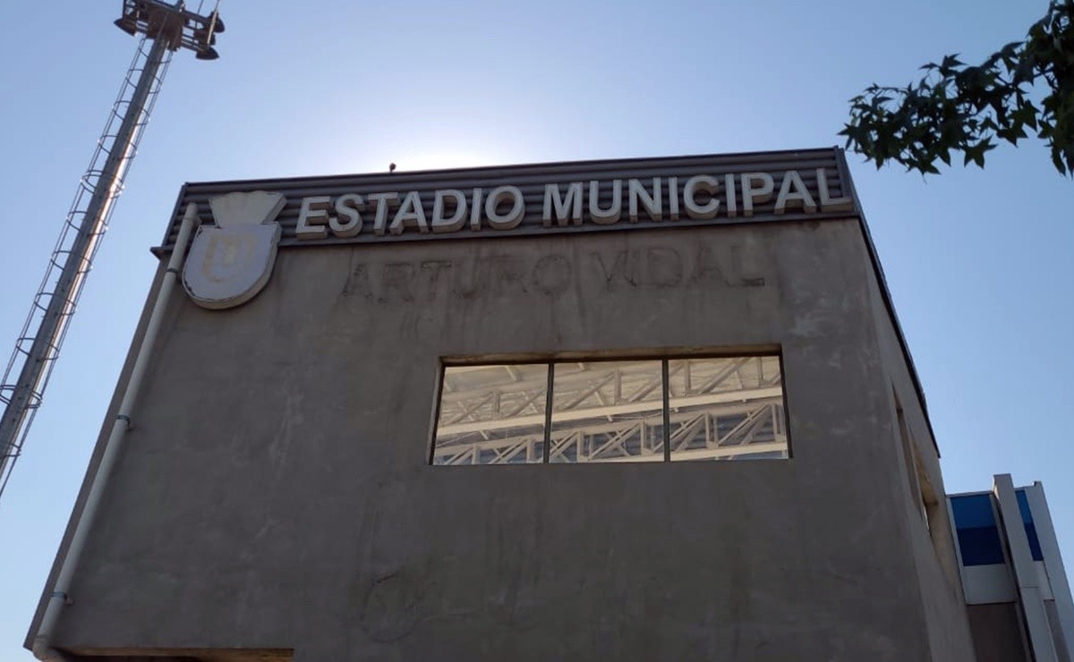 Vidal Arturo Estadio Municipal De San Joaquin Alcalde Nombre Hijo Ilustre.jpg 242310155