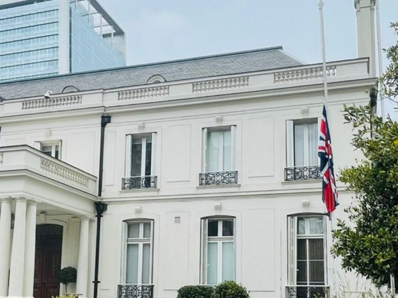 Embajada británica - Isabel II