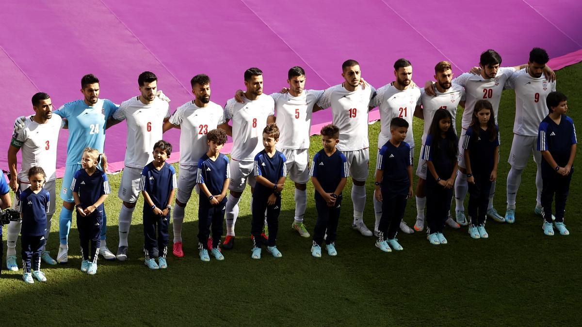 Futbolistas de Irán en la previa de un partido de la Copa del Mundo.