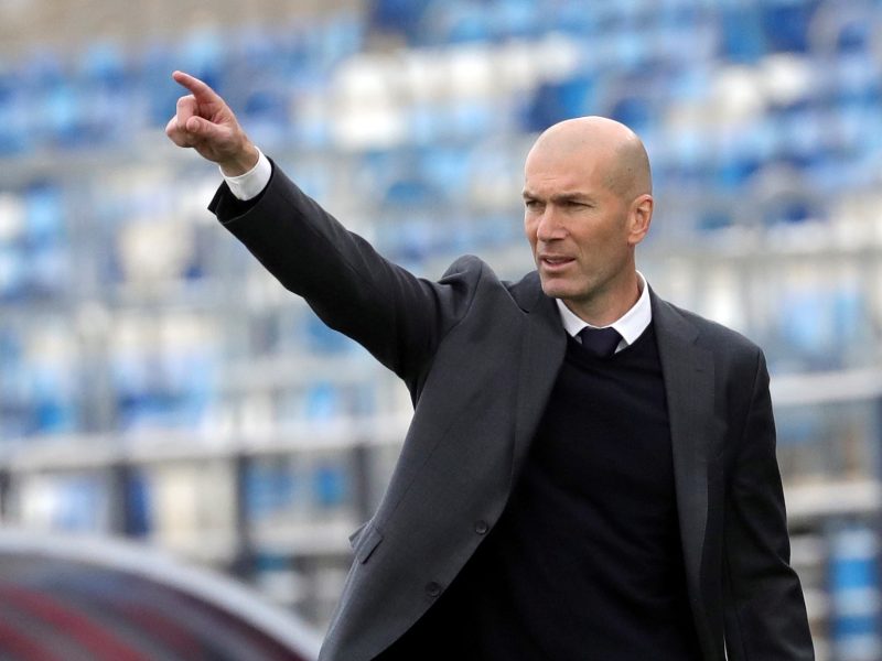 Zidane asoma como posibilidad de asumir en la banca de Brasil.