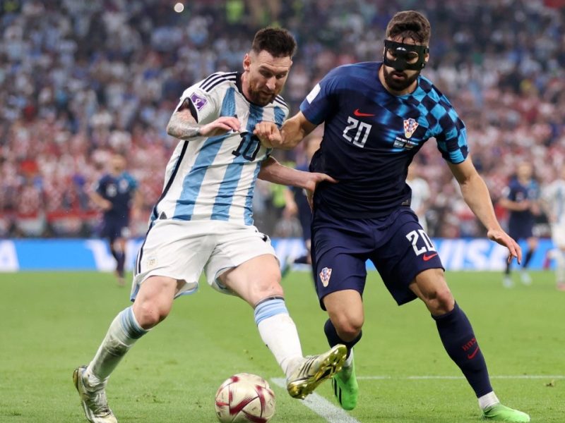 Messi y Gvardiol en las semifinales del Mundial