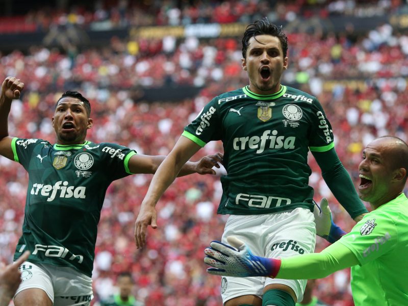 Palmeiras vence a Flamengo y se queda con la Supercopa de Brasil.