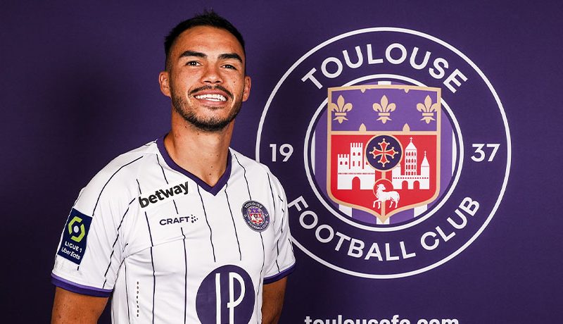 Gabriel Suazo fue anunciado como nuevo jugador del Toulouse FC.