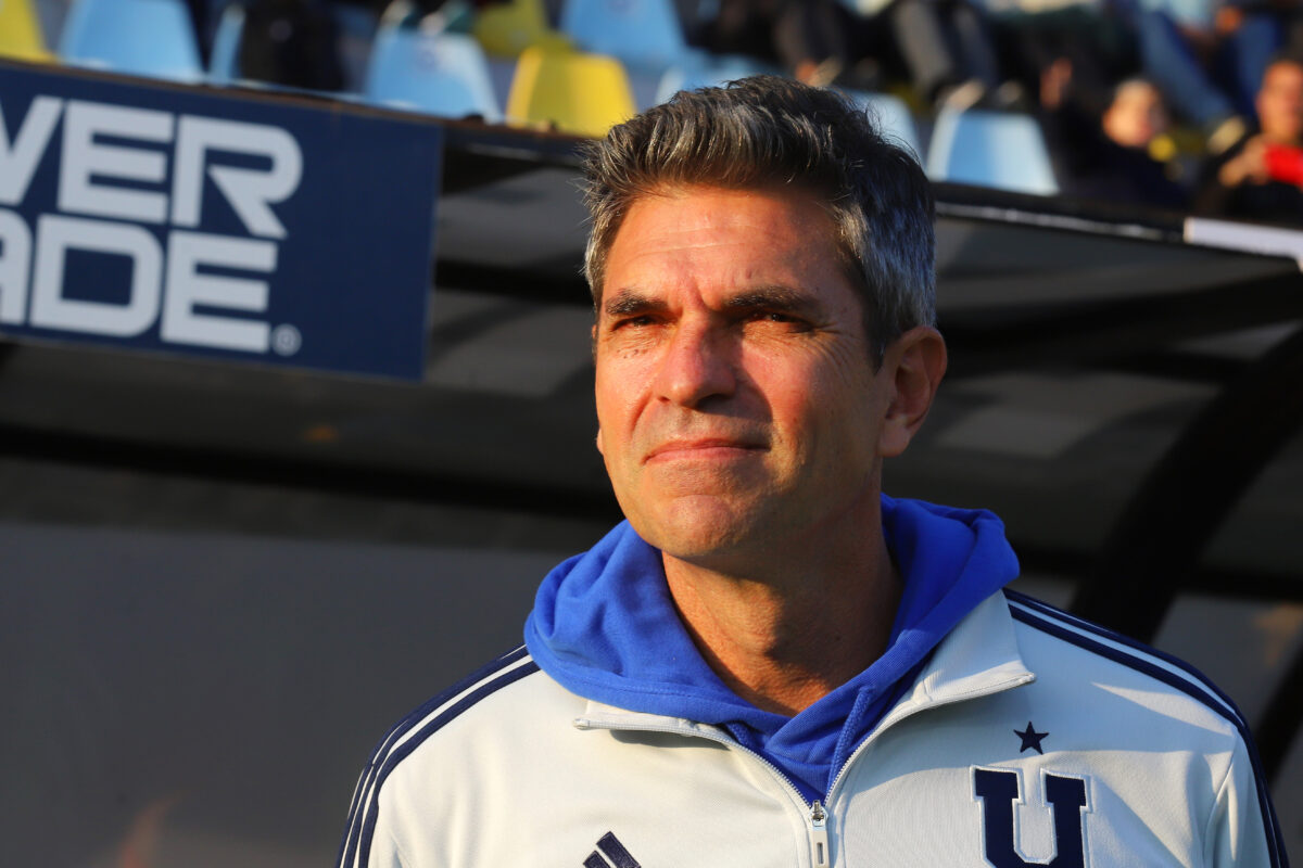 Directorio de Azul Azul respalda a Mauricio Pellegrino.