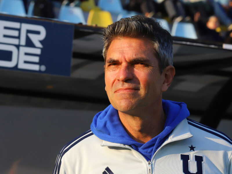Directorio de Azul Azul respalda a Mauricio Pellegrino.