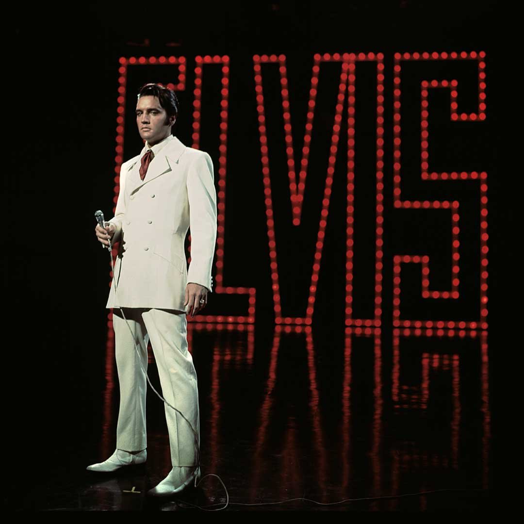 Elvis Presley / @elvyspresley