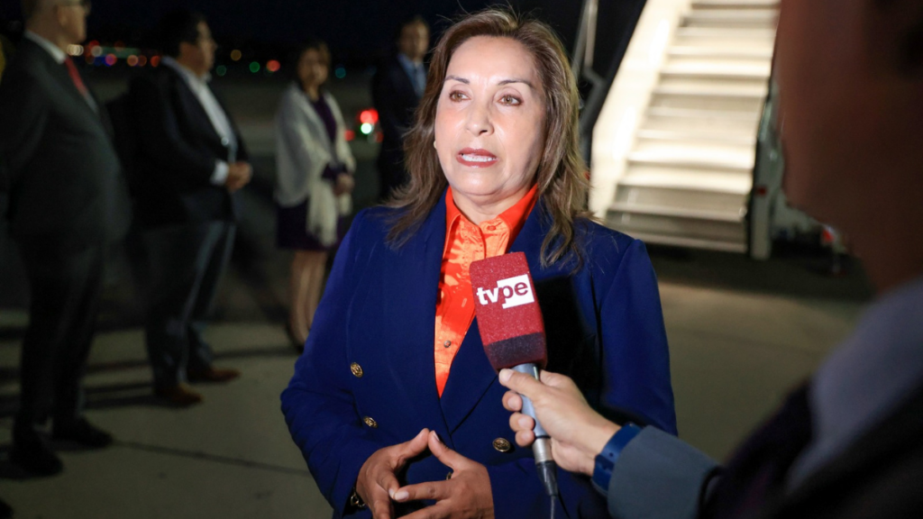 Dina Boluarte, presidenta de Perú, es investigada por los relojes de alta gama que posee.