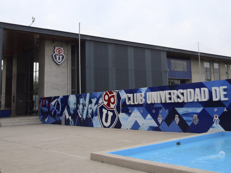 Centro Deportivo Azul sufre robo en su interior.