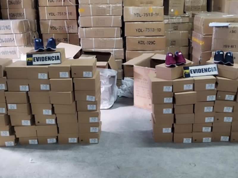 Incautan más de 70 pares de zapatillas desde la Zofri en Iquique