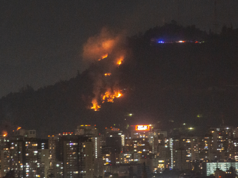 Incendio en el Cerro San Cristóbal
