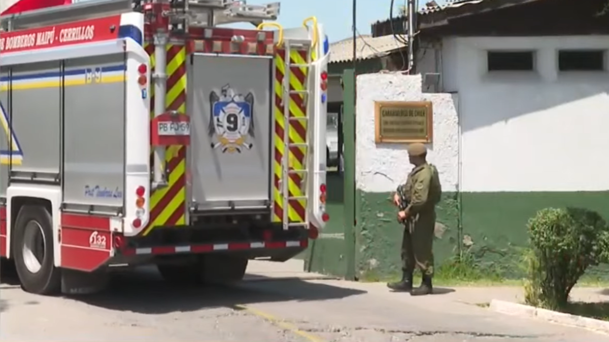 Incendio en polígono de tiros de Carabineros en Cerrillos