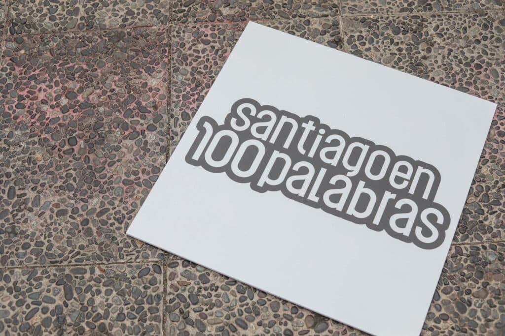 Santiago en 100 palabras
