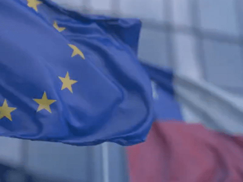 Acuerdo comercial entre la Unión Europea (UE) y Chile.