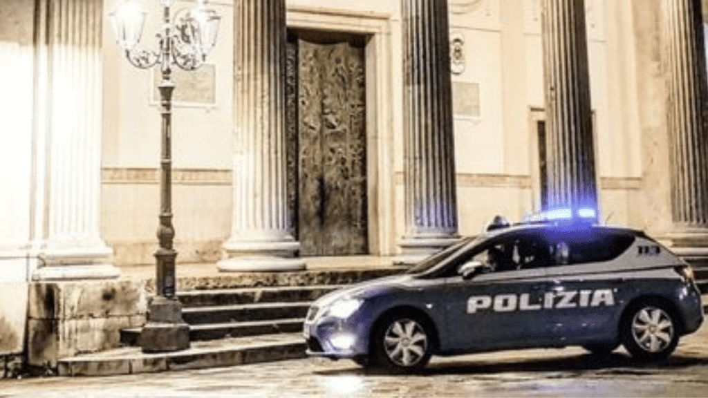 Detienen a 13 supuestos líderes de la Camorra en Nápoles