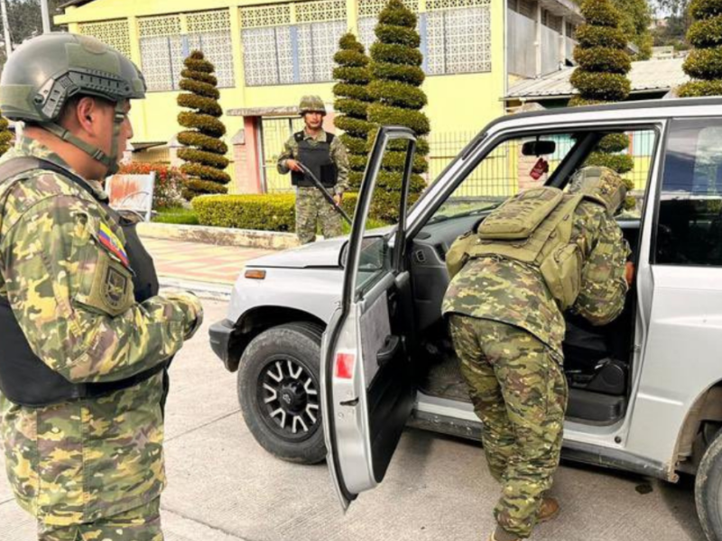 Ecuador: Quito pide presencia del Ejército en medio de incidentes violentos