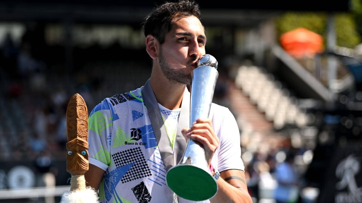 Alejandro tabilo es campeón en el ATP de Auckland.