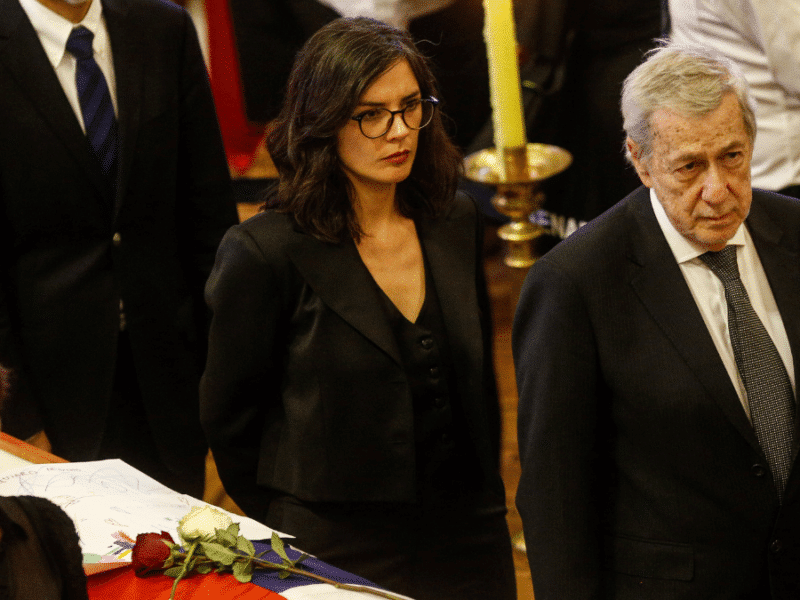 Ministra Vallejo no asistirá al funeral de Estado.