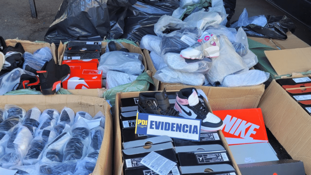 PDI incauta más de 600 productos falsificados en La Cisterna.