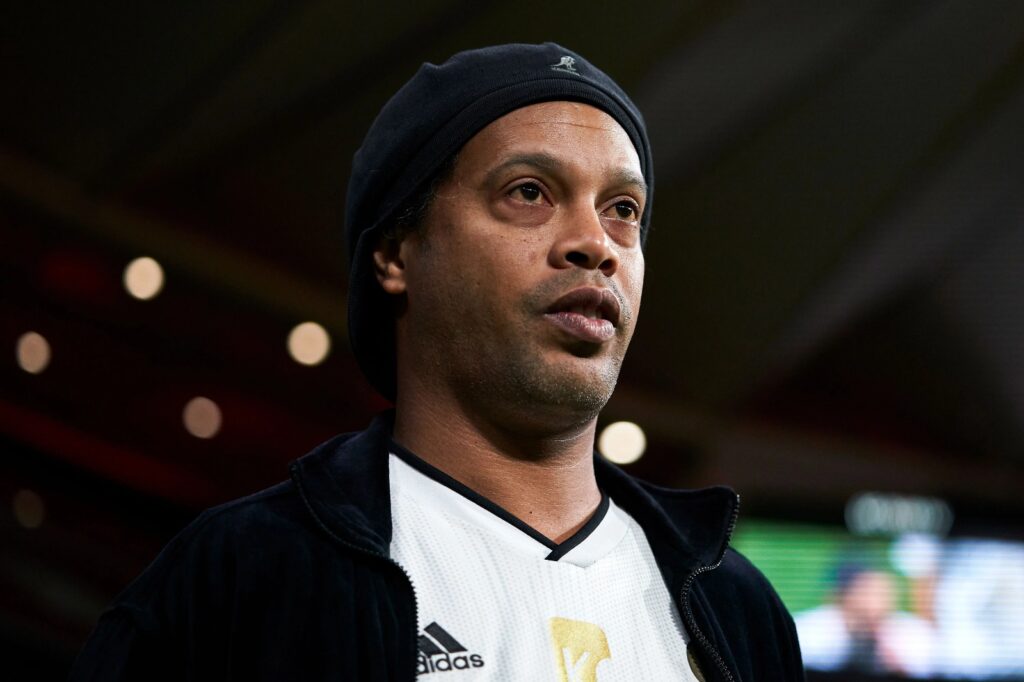 Ronaldinho volverá a Chile en partido de leyendas.