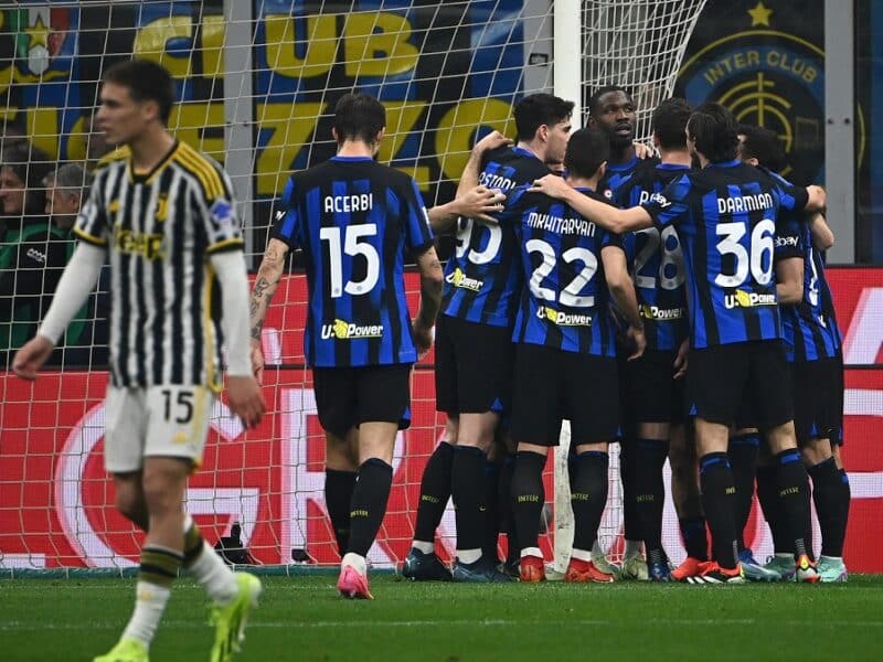 Inter superó a la Juve en el Derby de Italia.