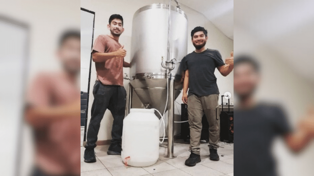 "Oasis", una cervecería artesanal fundada en Antofagasta en 2019 por los hermanos Takeshi y Matsuo Sato.