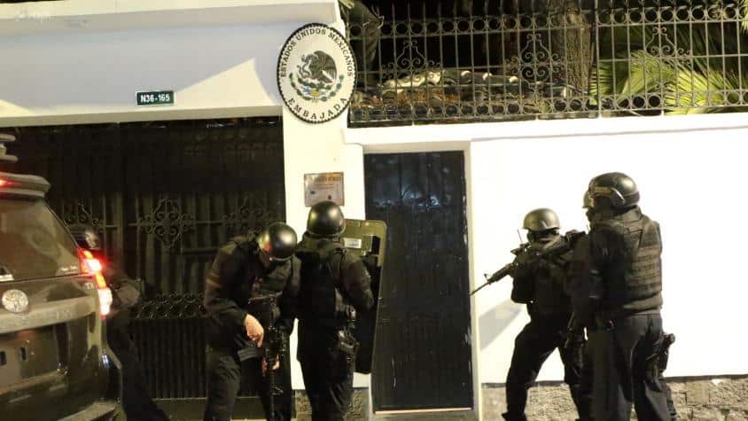 Ecuador sostiene que asalto a embajada de México fue "excepcional".