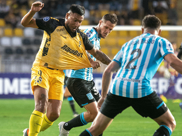 Coquimbo cae ante Racing y complica sus opciones de seguir avanzando en Copa Sudamericana