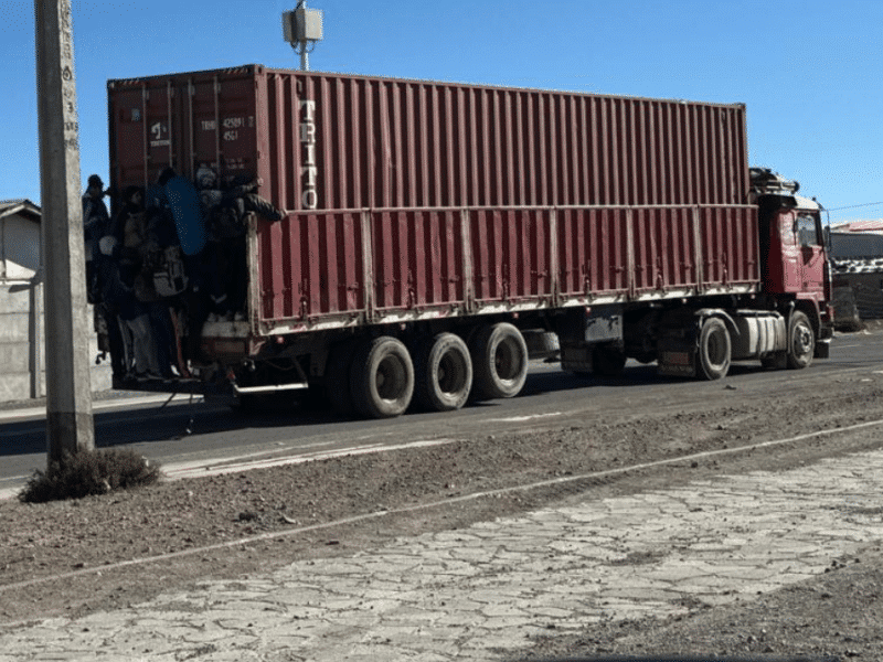 Tarapacá: Denuncian que migrantes irregulares operan sin control en Colchane y acusan pasividad del Ejército