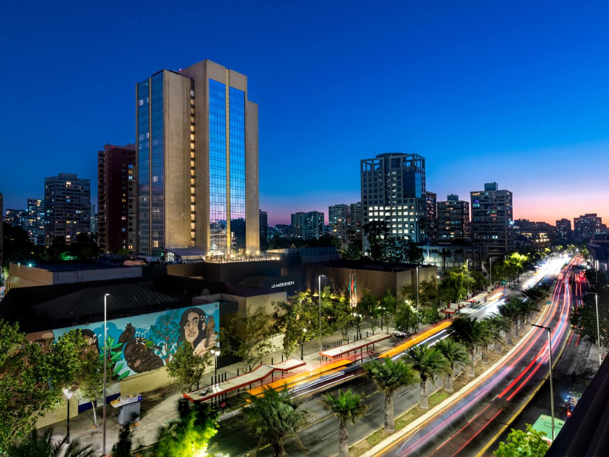 Hotel de lujo abre sus puertas en Santiago Centro