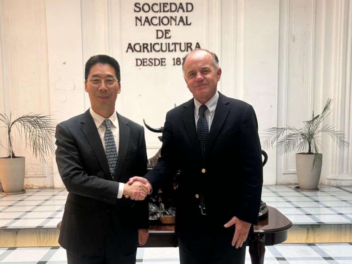 SNA se reunió con el embajador de China en Chile