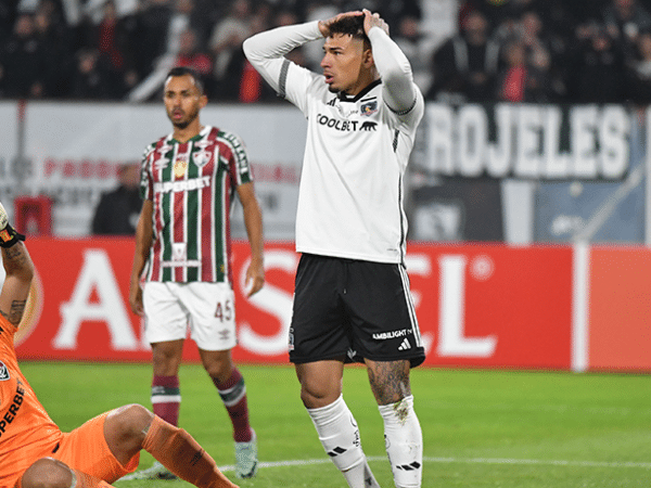 Colo-Colo cae inexplicablemente ante Fluminense y se complica en la Copa Libertadores