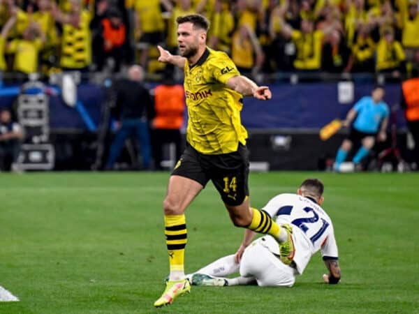 Borussia Dortmund saca ventaja ante el PSG en la semifinales de Champions